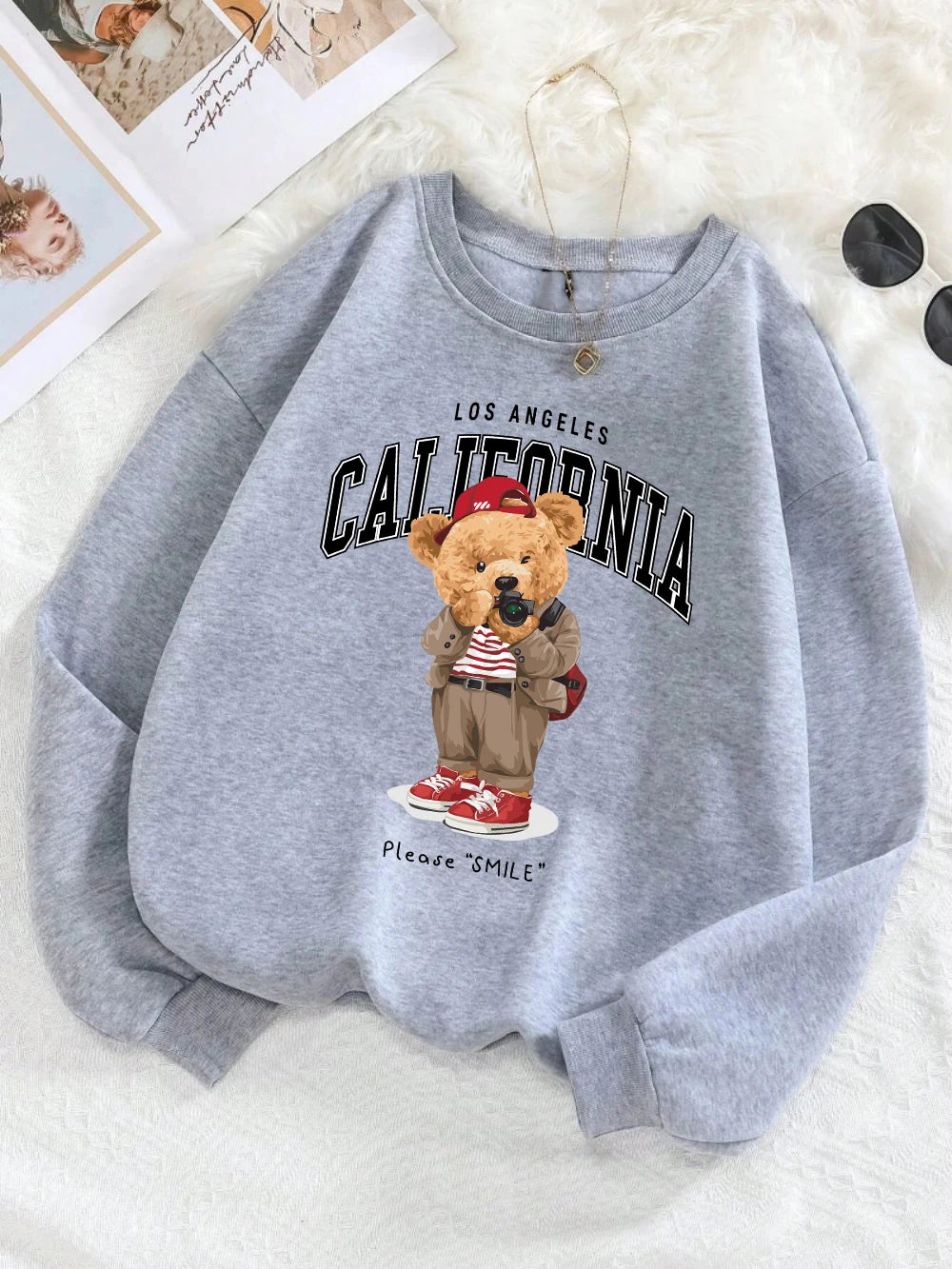 Fashion Womens Pullover Traveling Photographer Bear Printing Hoodie Breathable Loose Crewneck Warm Sweatshirt Winter Clothing