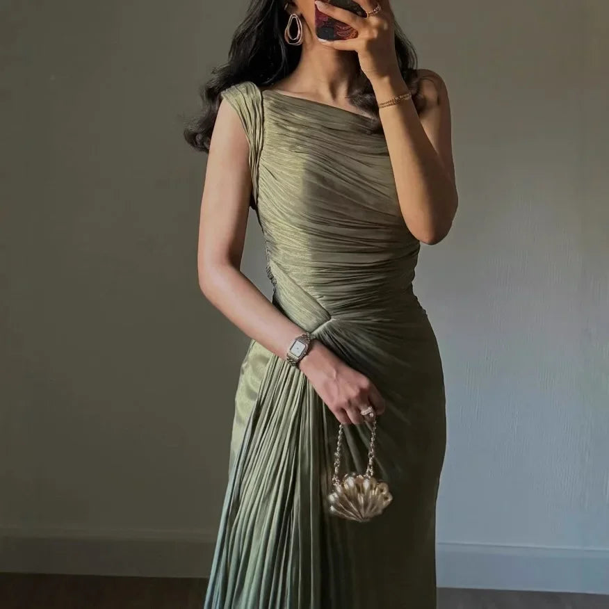 Autumn and Winter Corseted, Pleated Evening Dress with Flowing Ribbons and Sparkling Details for Women in Dubai and Turkey