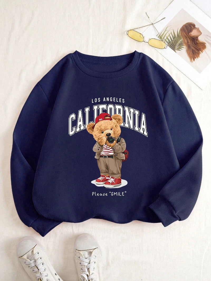 Fashion Womens Pullover Traveling Photographer Bear Printing Hoodie Breathable Loose Crewneck Warm Sweatshirt Winter Clothing